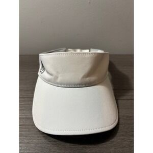 Wilson Ultralight Adult Tennis Visor Cap with an‎ adjustable hook-and-loop back